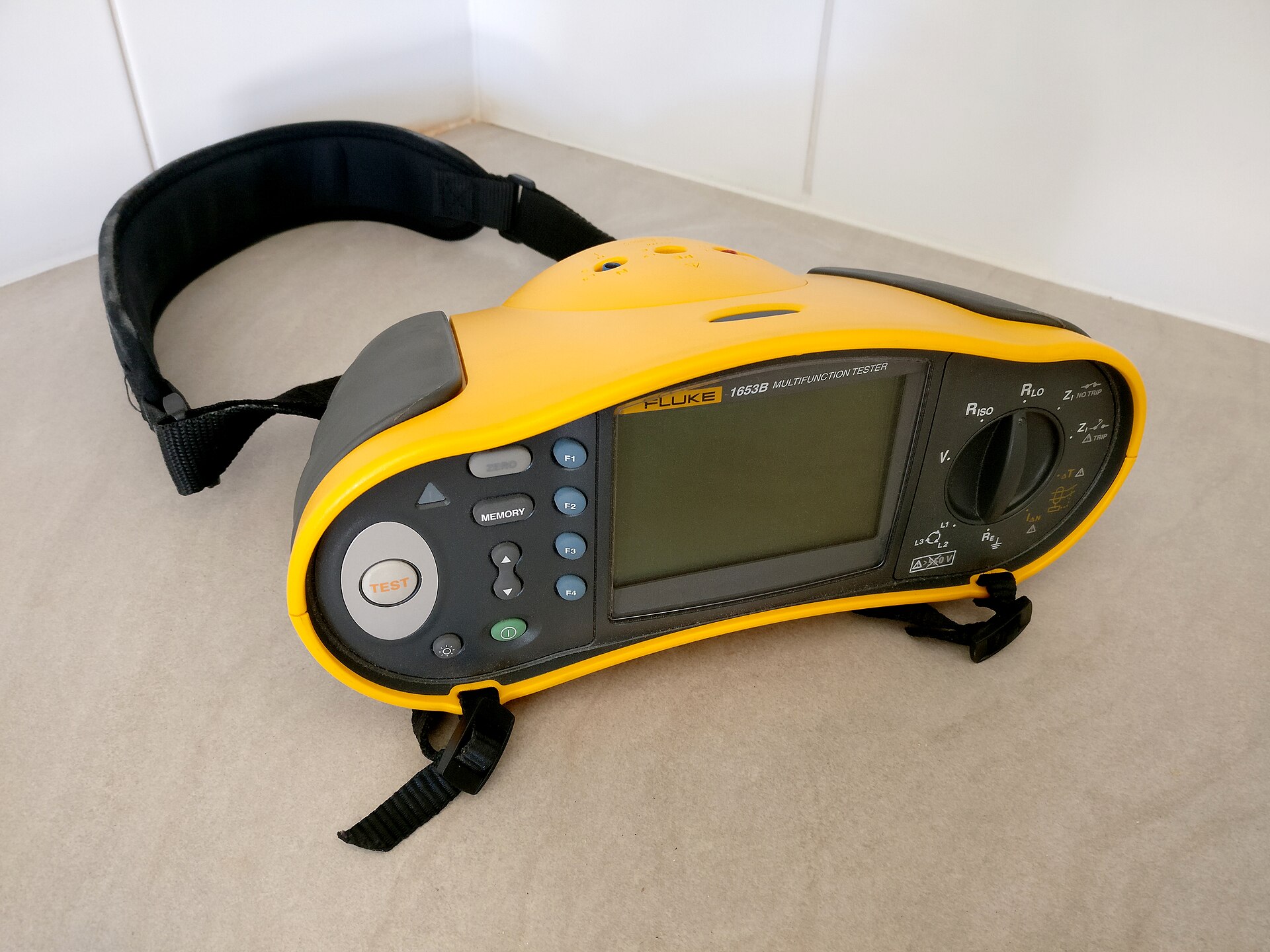 Installationstester für die Prüfung elektrischer Anlagen